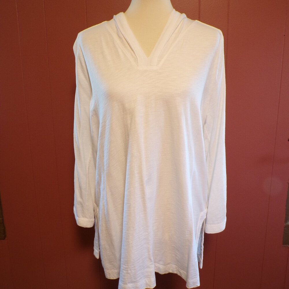 SOFT SURROUNDINGS White Hoodie Pullover, Accent Buttons Up Back - Relax – Large